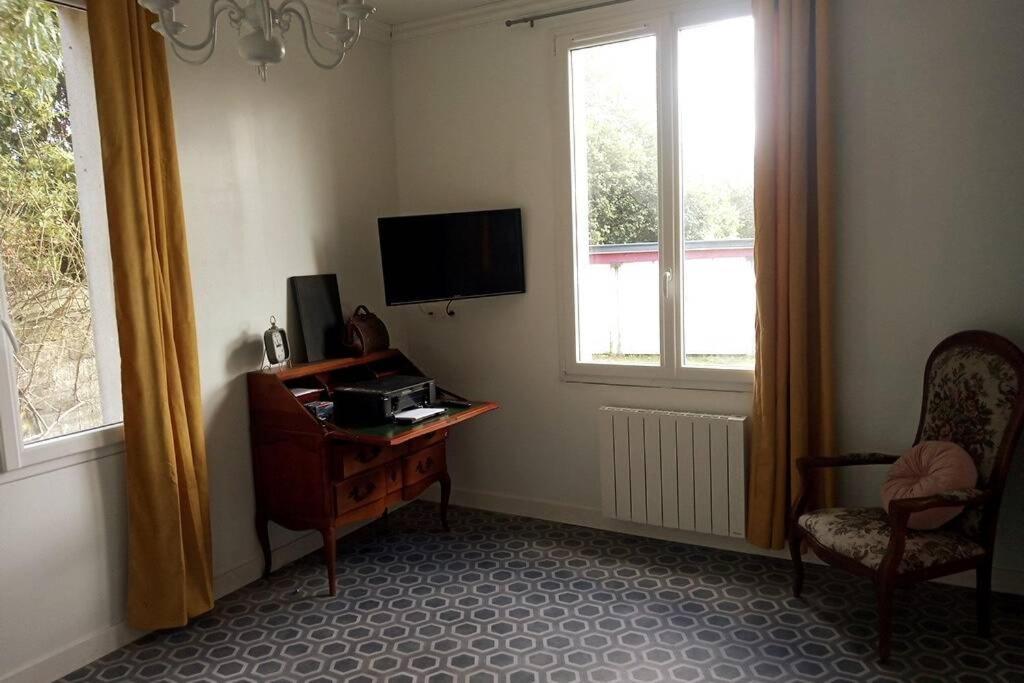 Kermaravel, Le Petit Manoir En Bord De Mer. แซ็ง-โปล-เดอ-ลีอง ภายนอก รูปภาพ